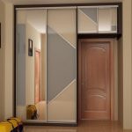 مقصورة خزانة على المدخل صور