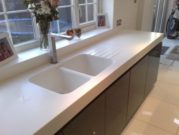 سطح عمل المطبخ