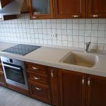 سطح المنضدة - الحجر السائل