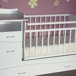 هذه الأسرة هي تصاميم متعددة الاستخدامات.