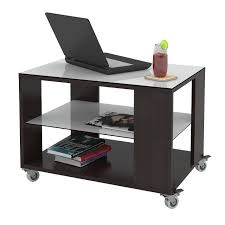 طاولة القهوة على عجلات