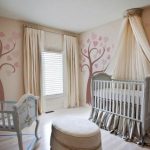 السرير المظلة شيء ضروري حقا