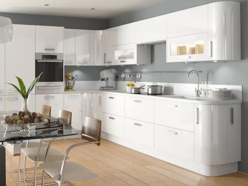 سماعة بيضاء