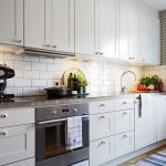 مجموعة المطبخ الأبيض