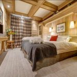 الشمعدانات فوق السرير الحديثة