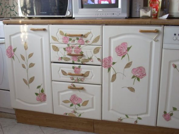 أثاث المطبخ decoupage