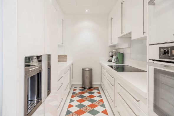 المطبخ 6 مربع. متر من سماعات الرأس