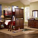 سرير بطابقين الكلاسيكية