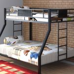 سرير بطابقين معدنية
