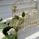 مجلة رف معدني