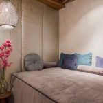 من جلد الغزال الأثاث في الداخل