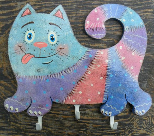 جدار شماعات القط