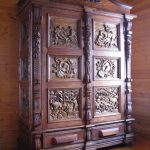 أثاث خشبي جميل