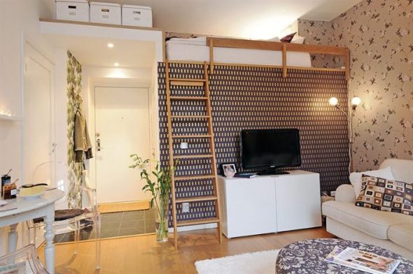 سرير علوي بالغ