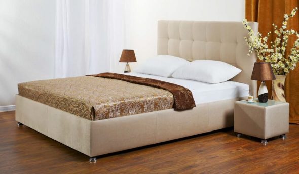 سرير حجم الملك