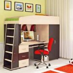 السرير مع منطقة العمل العلية السرير