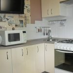 المطبخ 6 متر مربع الأثاث