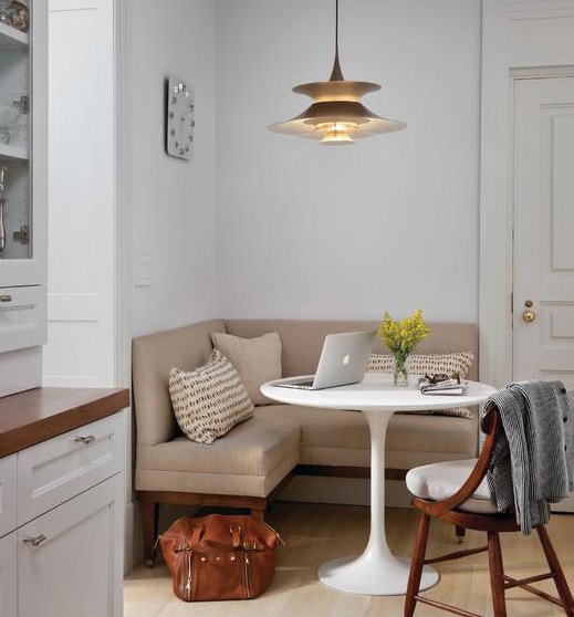 المطبخ مع أريكة