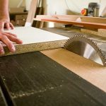 الخشب والأثاث اللوح