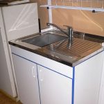 غسيل السيارات على الحائط