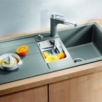 بيل في الصورة المطبخ