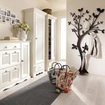 شماعات الجدار في تصميم المدخل