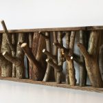 شماعات الجدار في الرواق الأصلي