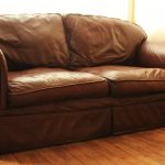 sofa da mới trong nội thất