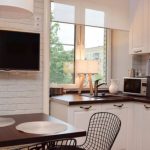 نافذة عتبة كونترتوب مع بالوعة