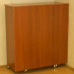 للطي طاولة السرير