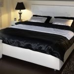 السرير ريبيكا