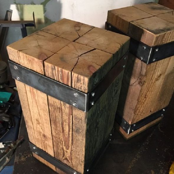 مجلس الوزراء الخشب والمعادن