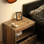 قاعدة التمثال محلية الصنع