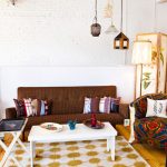 الشاشة في نمط ديكور الغرفة