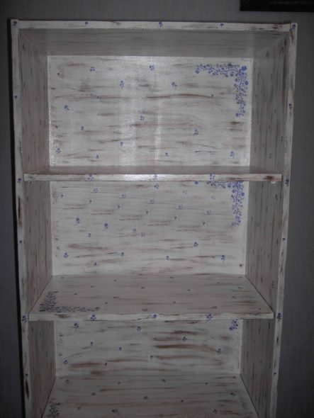 خزانة الملابس decoupage الورنيش