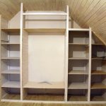 سقف خزانة الملابس