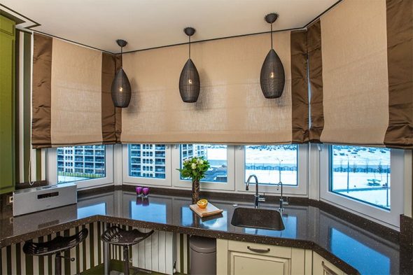 نافذة عتبة الطاولة