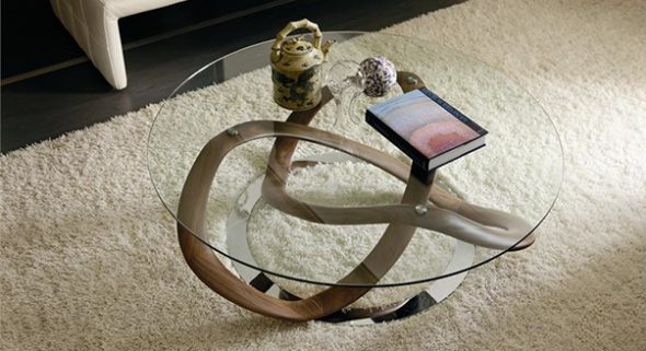 طاولة زجاجية