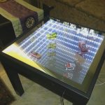 طاولة القهوة مع تأثير اللانهاية