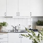 نقر بالوعة في المطبخ