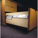 آلية انزلاق الكرة الآلية