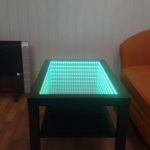 طاولة القهوة مع تأثير اللانهاية