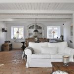 أثاث البلد الأبيض