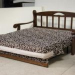 أريكة كاليفورنيا الأكورديون