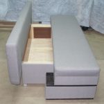 أريكة قطب خلفي