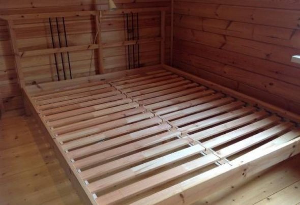 قاعدة سرير ايكيا مزدوجة