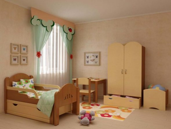 السرير مع الجانبين واقية