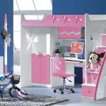 توفير مساحة باستخدام سرير علوي للأطفال