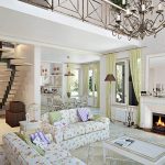 الأثاث الأبيض في المناطق الداخلية من بروفانس