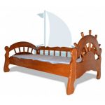 سرير أطفال من شجرة الرماد النسيم